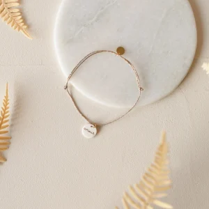 Bracelet médaillon Amour fil doré