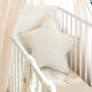 Coussin décoratif chambre d’enfant | Étoile - mousseline brodée