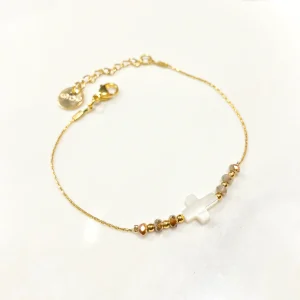 Bracelet croix de nacre vert