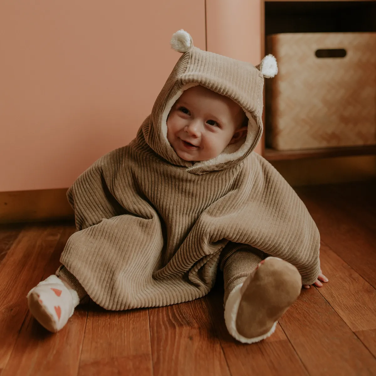 Poncho bébé teddy taupe – Image 2